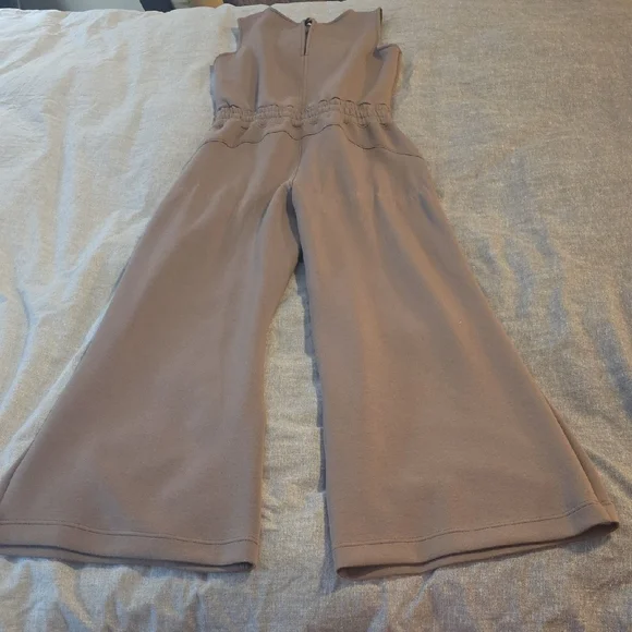 SPANX Airessentials Sleeveless Jumpsuit in Smoke - Picture 10 of 11